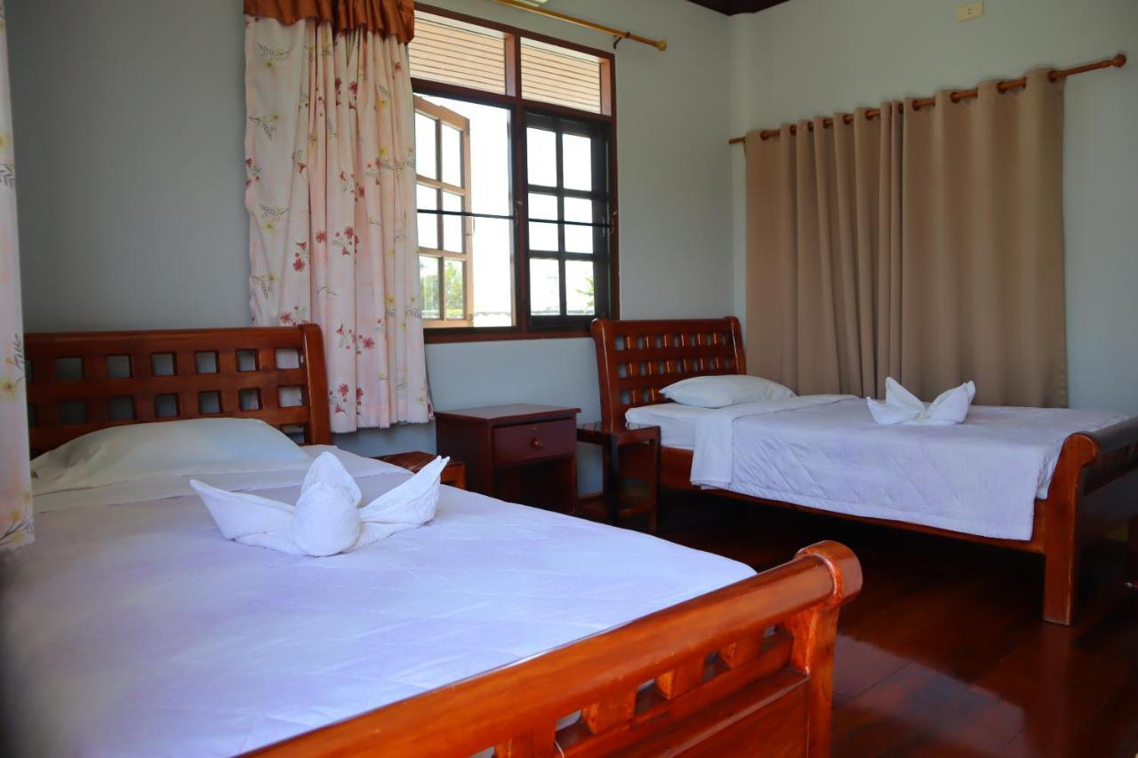 Ban Sulada Guest House Laem Ngop Bagian luar foto