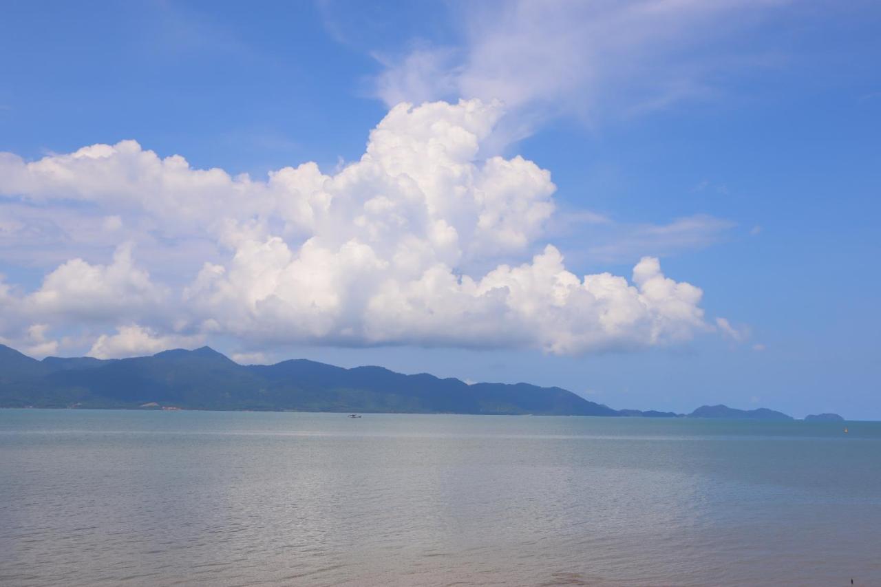 Ban Sulada Guest House Laem Ngop Bagian luar foto