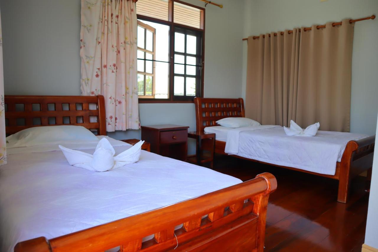 Ban Sulada Guest House Laem Ngop Bagian luar foto