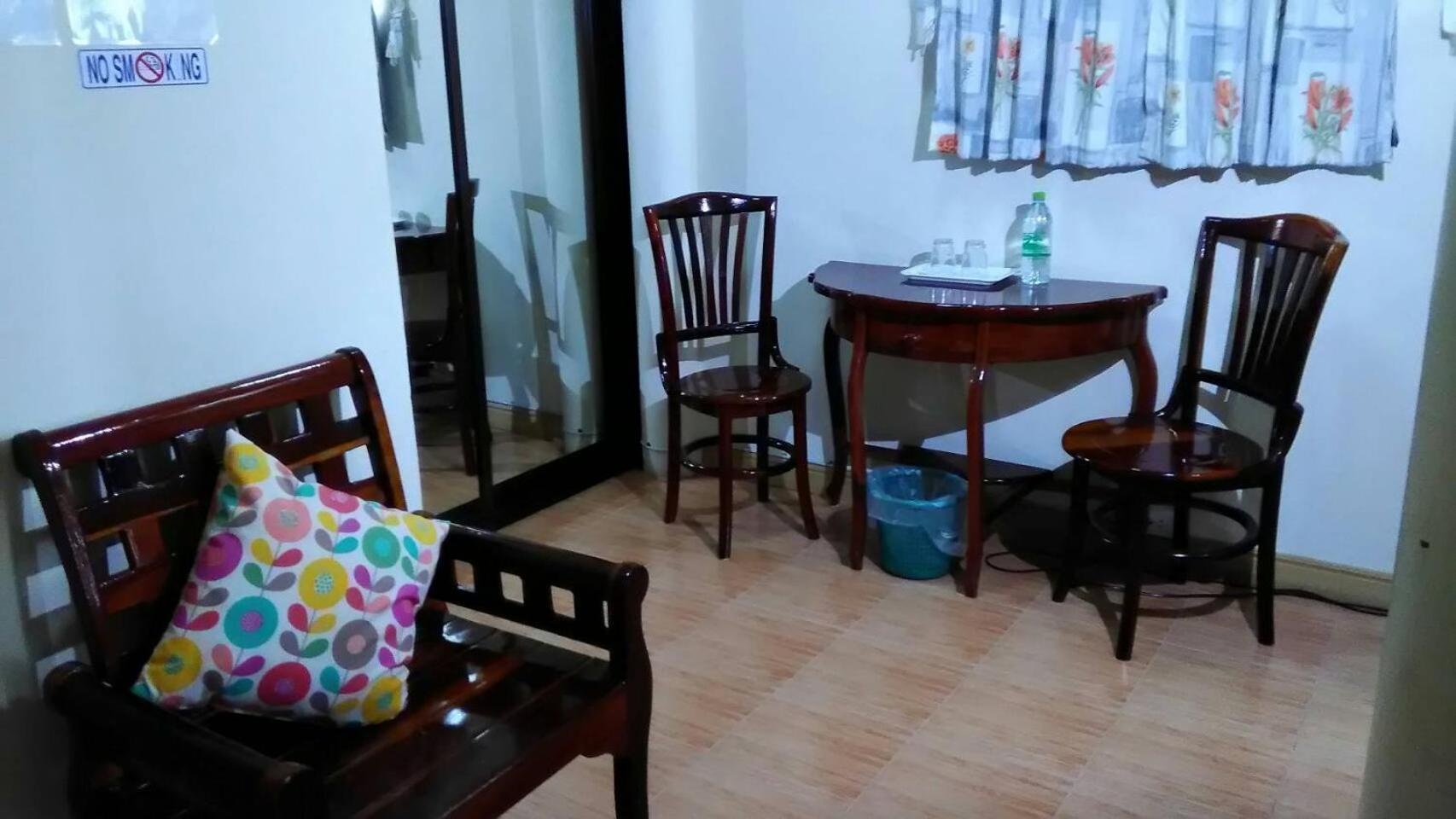 Ban Sulada Guest House Laem Ngop Bagian luar foto